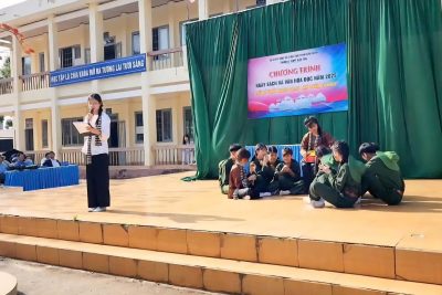Kể chuyện theo sách năm 2025 “Hơn cả tượng đài” (mẹ Thứ)