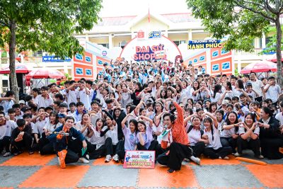 TRƯỜNG THPT ĐẮK MIL XUẤT SẮC GIÀNH QUÁN QUÂN CHƯƠNG TRÌNH “ĐẠI SỨ SHOPEE – TRƯỜNG HỌC HẠNH PHÚC”